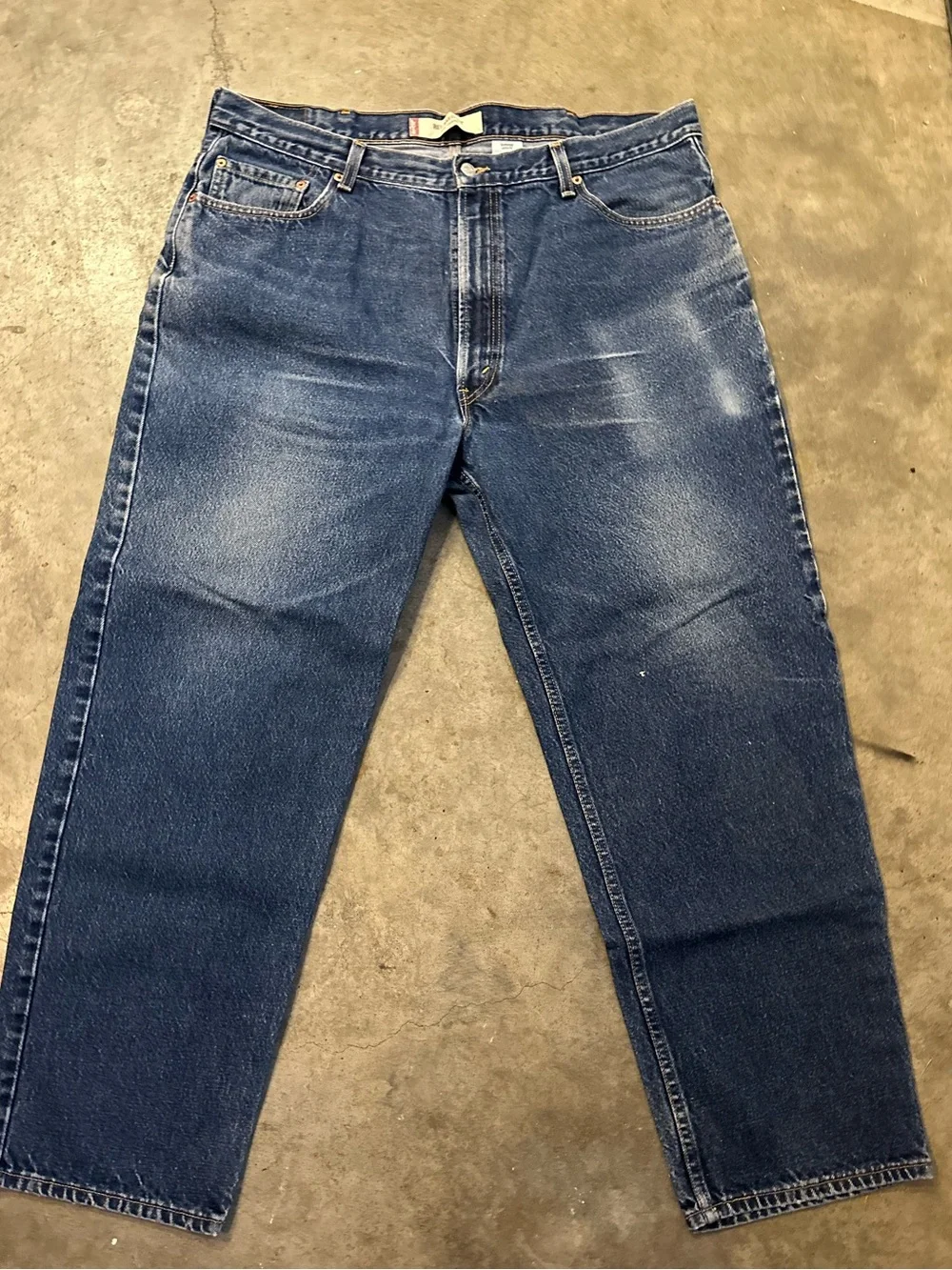 Levi's Relaxed Fit 550 - 42 x 32
